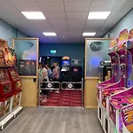 Hiba Luxury Caravan At Parkdean Cayton Bay Apartment *
