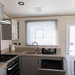 Hiba Luxury Caravan At Parkdean Cayton Bay