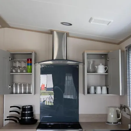 דירה Hiba Luxury At Parkdean Cayton Bay