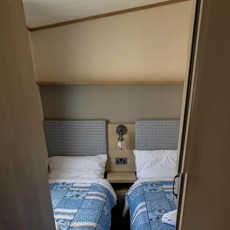 Hiba Luxury Caravan At Parkdean Cayton Bay דירה *