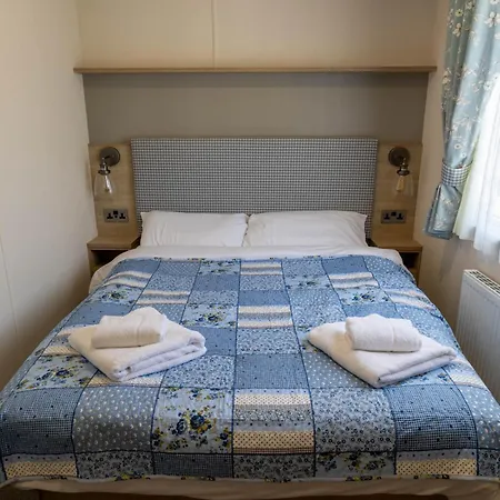 Hiba Luxury Caravan At Parkdean Cayton Bay דירה