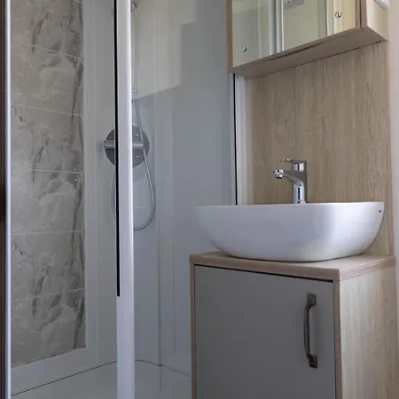 דירה Hiba Luxury At Parkdean Cayton Bay