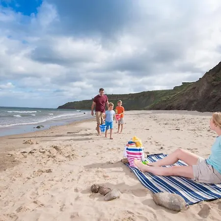 Apartment Hiba Luxury At Parkdean Cayton Bay Scarborough