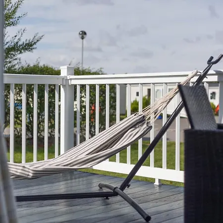 Hiba Luxury At Parkdean Cayton Bay Apartment